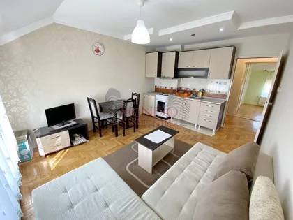 Škola | 4zida.rs