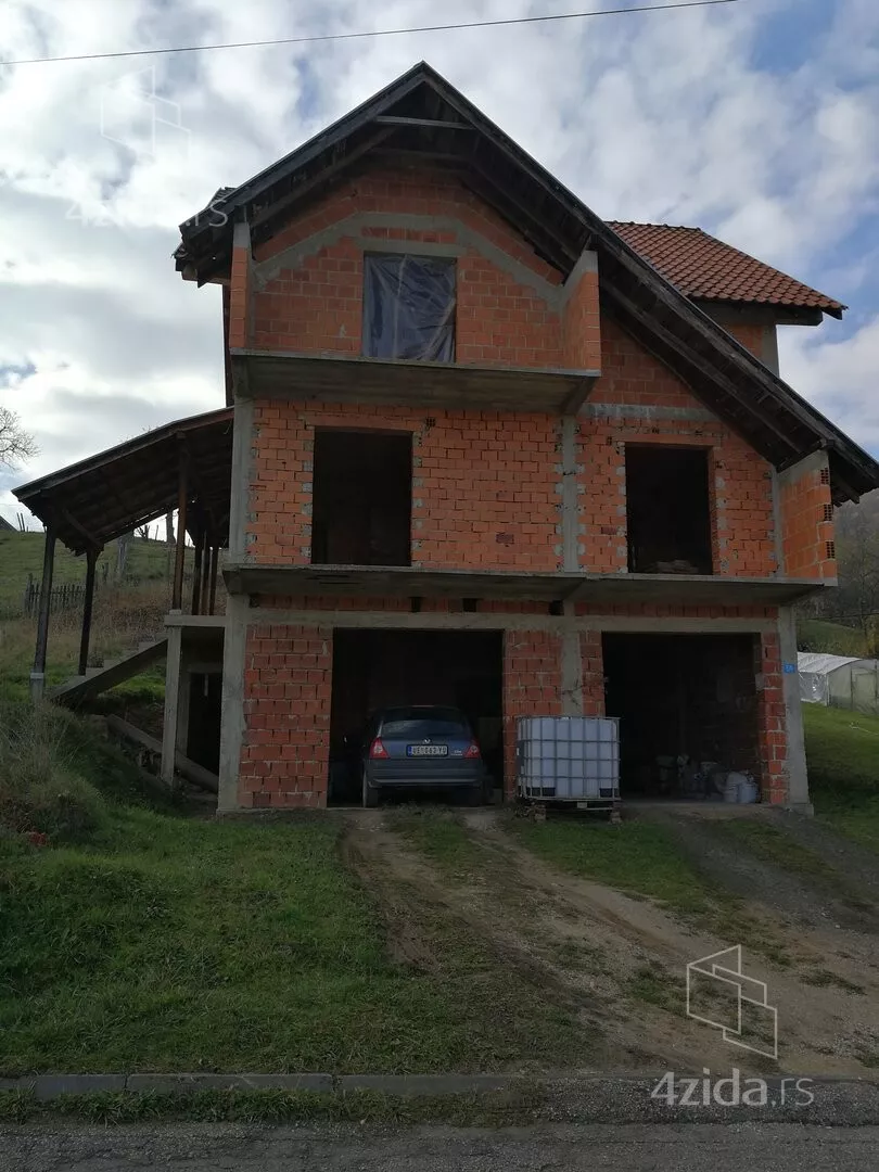 3-etažna kuća | 4zida
