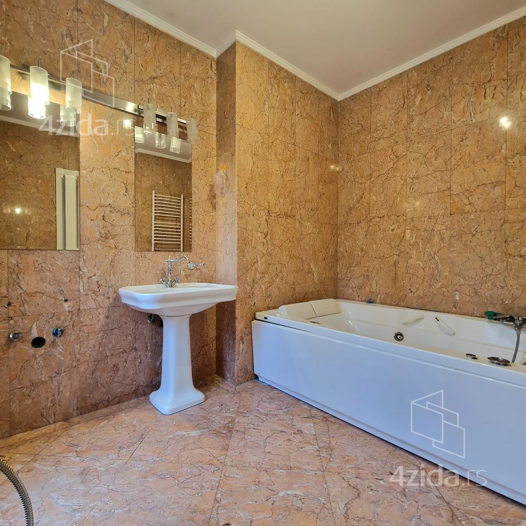 6-etažna kuća | 4zida