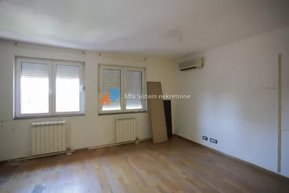 Zeleni Venac | 4zida.rs