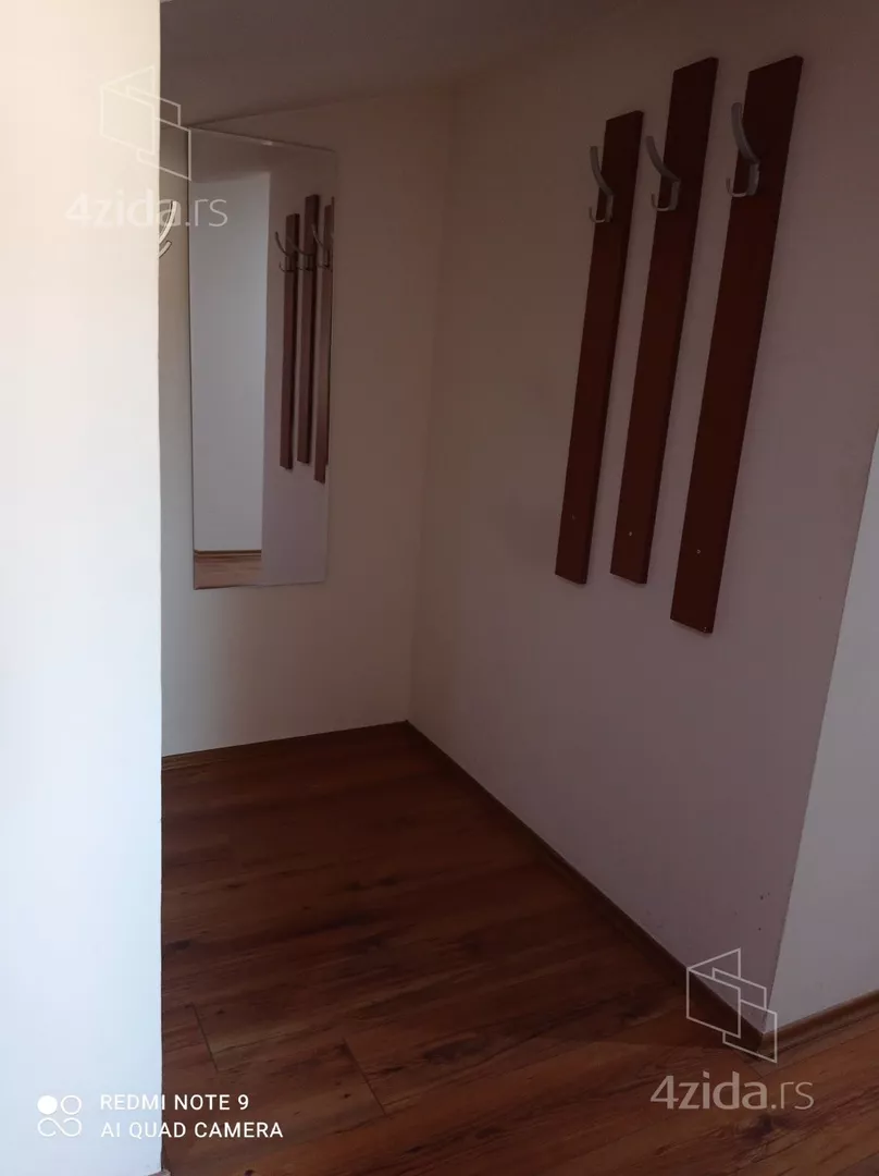 Petoiposoban stan | 4zida
