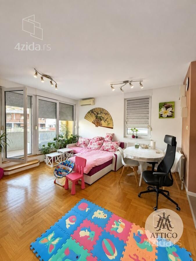 трёхкомнатная с половиной квартира на продажу, Ново Населье, 196.000€, 78m² — фото