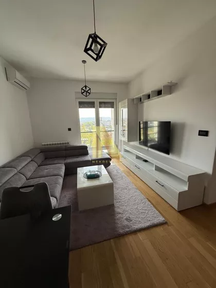 Bulevar Oslobođenja | 4zida.rs