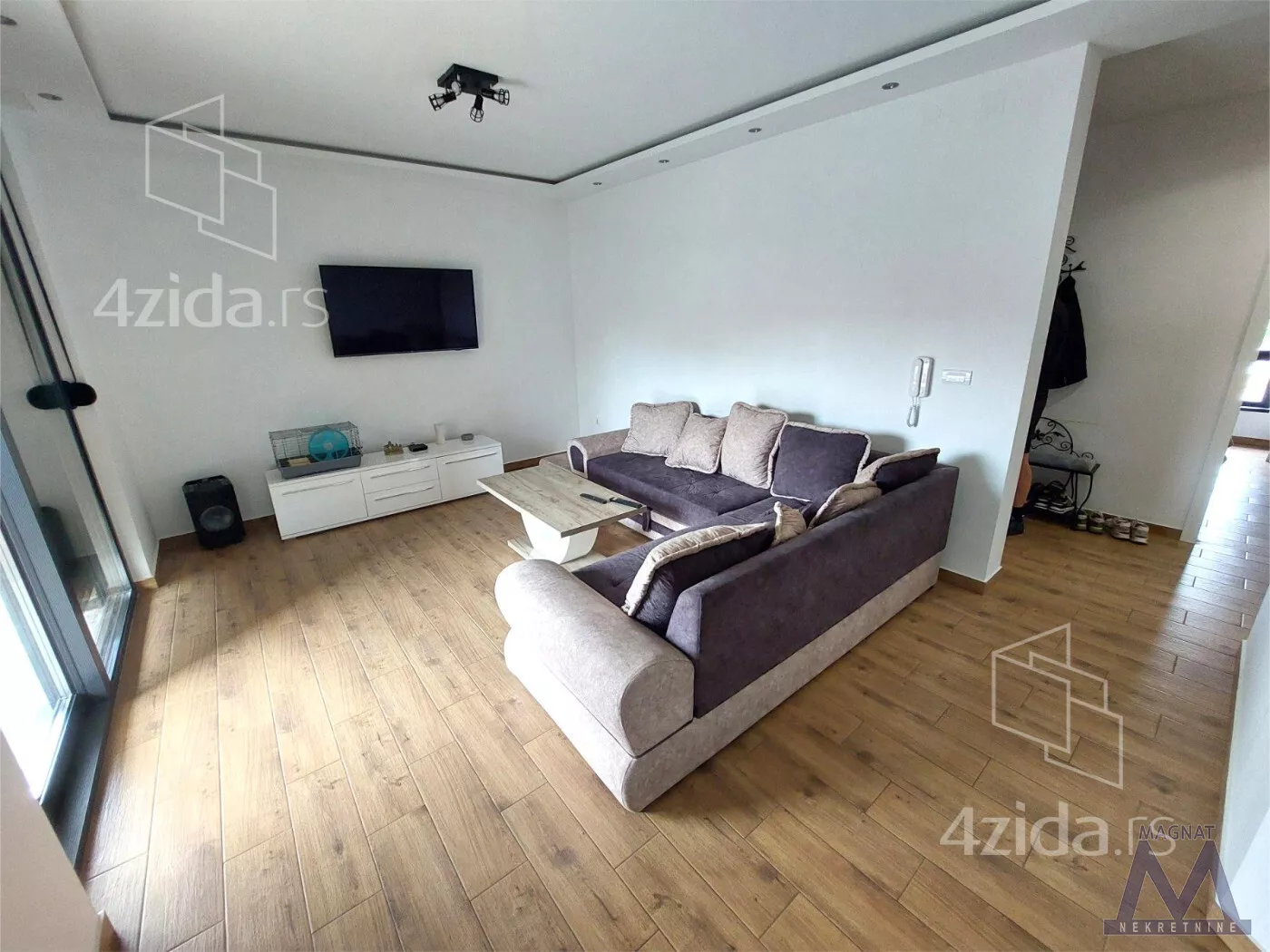 Kuća | 4zida
