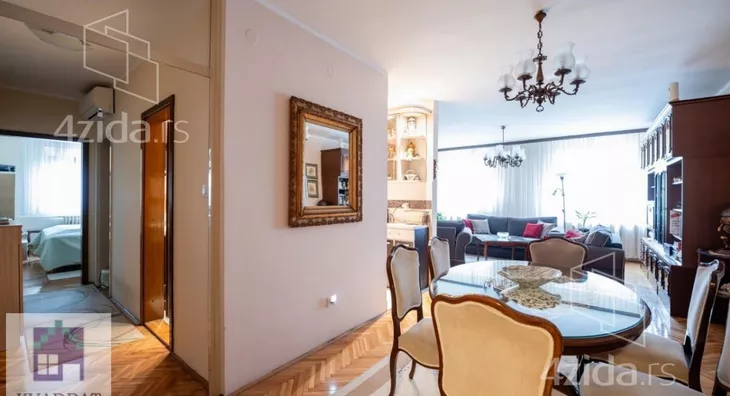 Troiposoban stan | 4zida