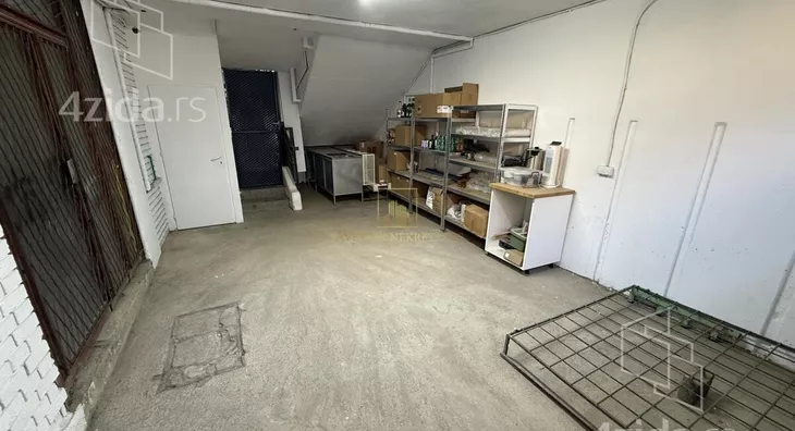 Poslovni prostor | 4zida