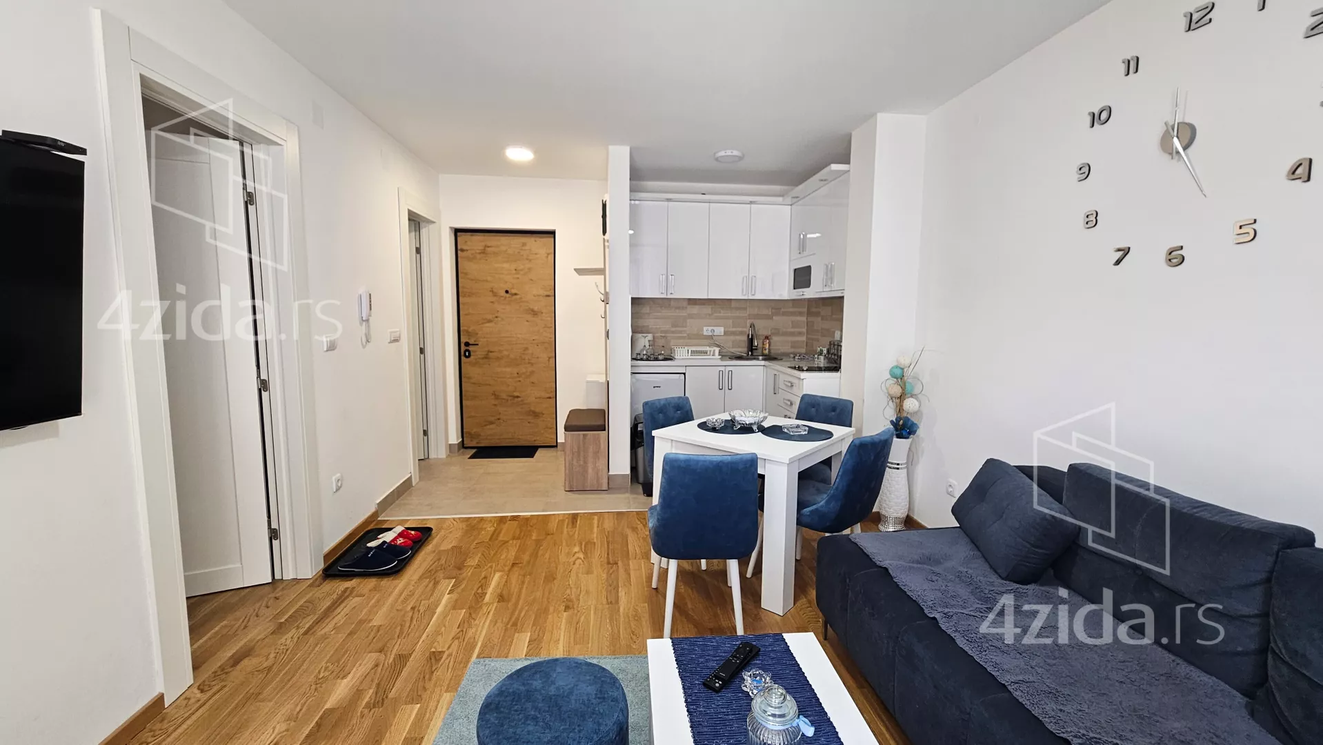 Jednoiposoban stan | 4zida