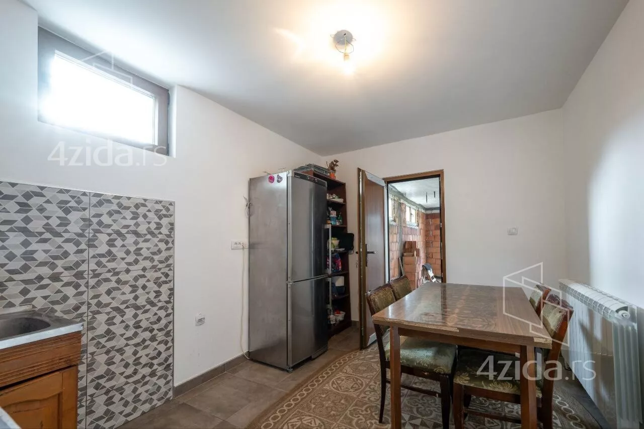 3-etažna kuća | 4zida