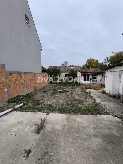 Petrovaradinsko Podgrađe - Gradić | 4zida.rs
