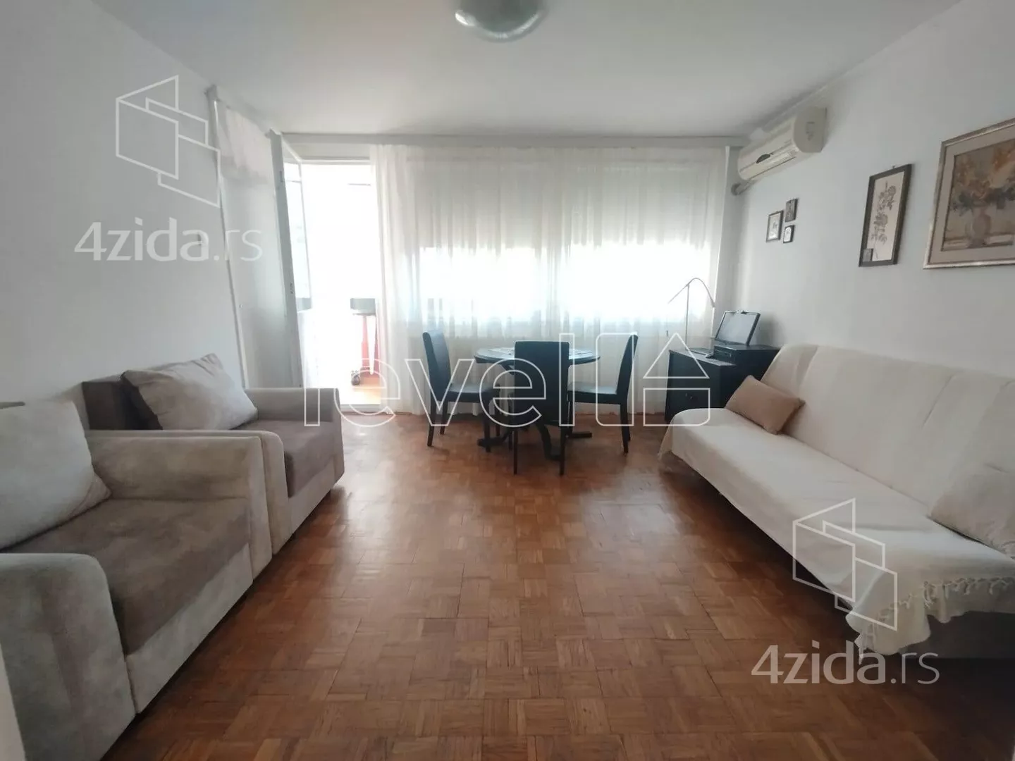 Troiposoban stan | 4zida
