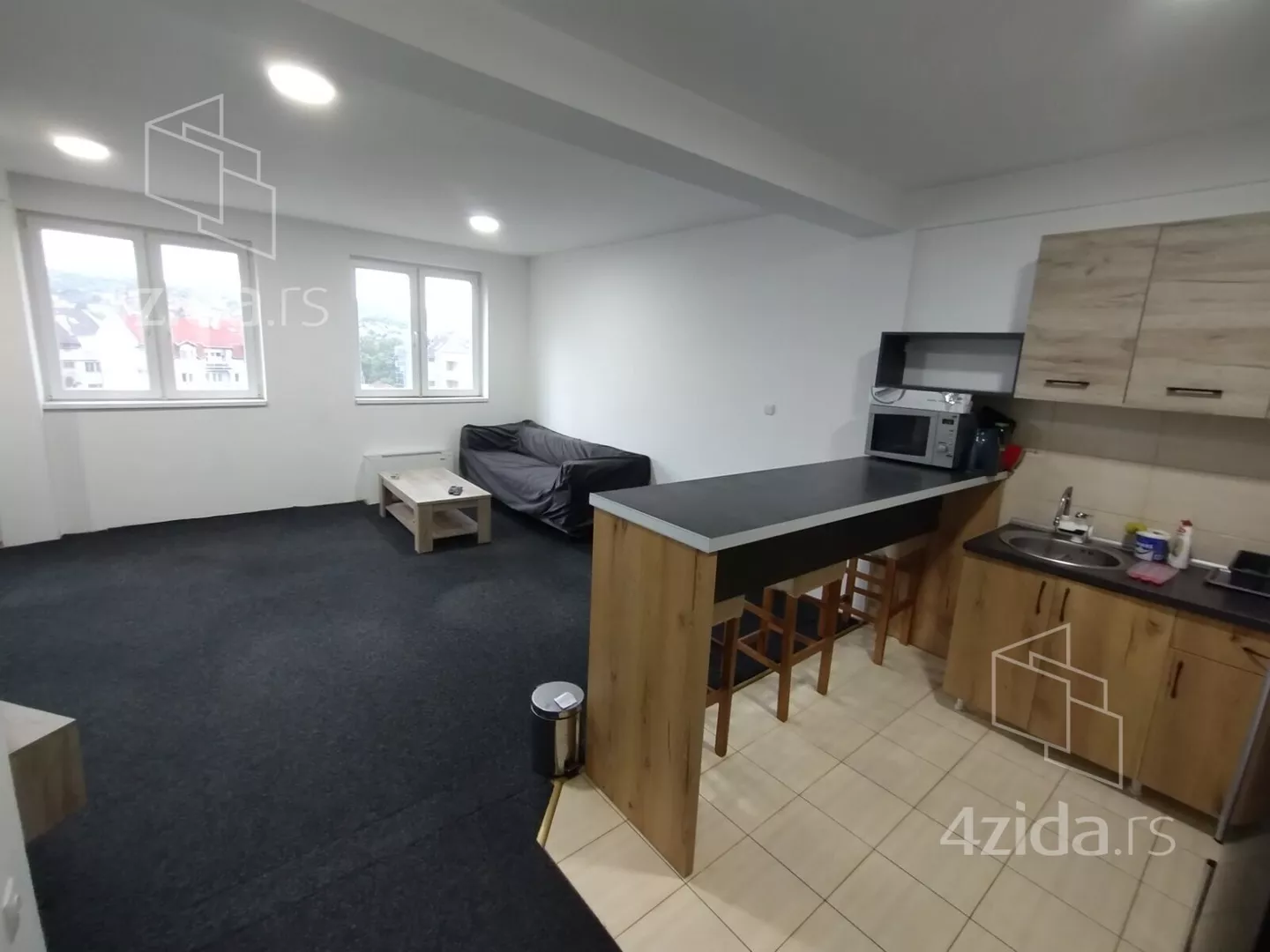 Dvoiposoban stan | 4zida