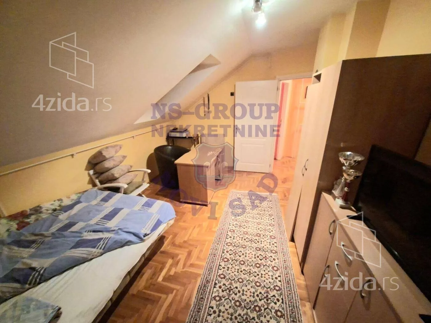 Troiposoban stan | 4zida