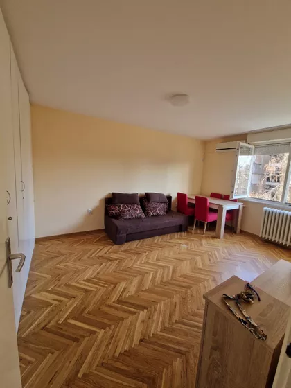 Narodnog Fronta | 4zida.rs