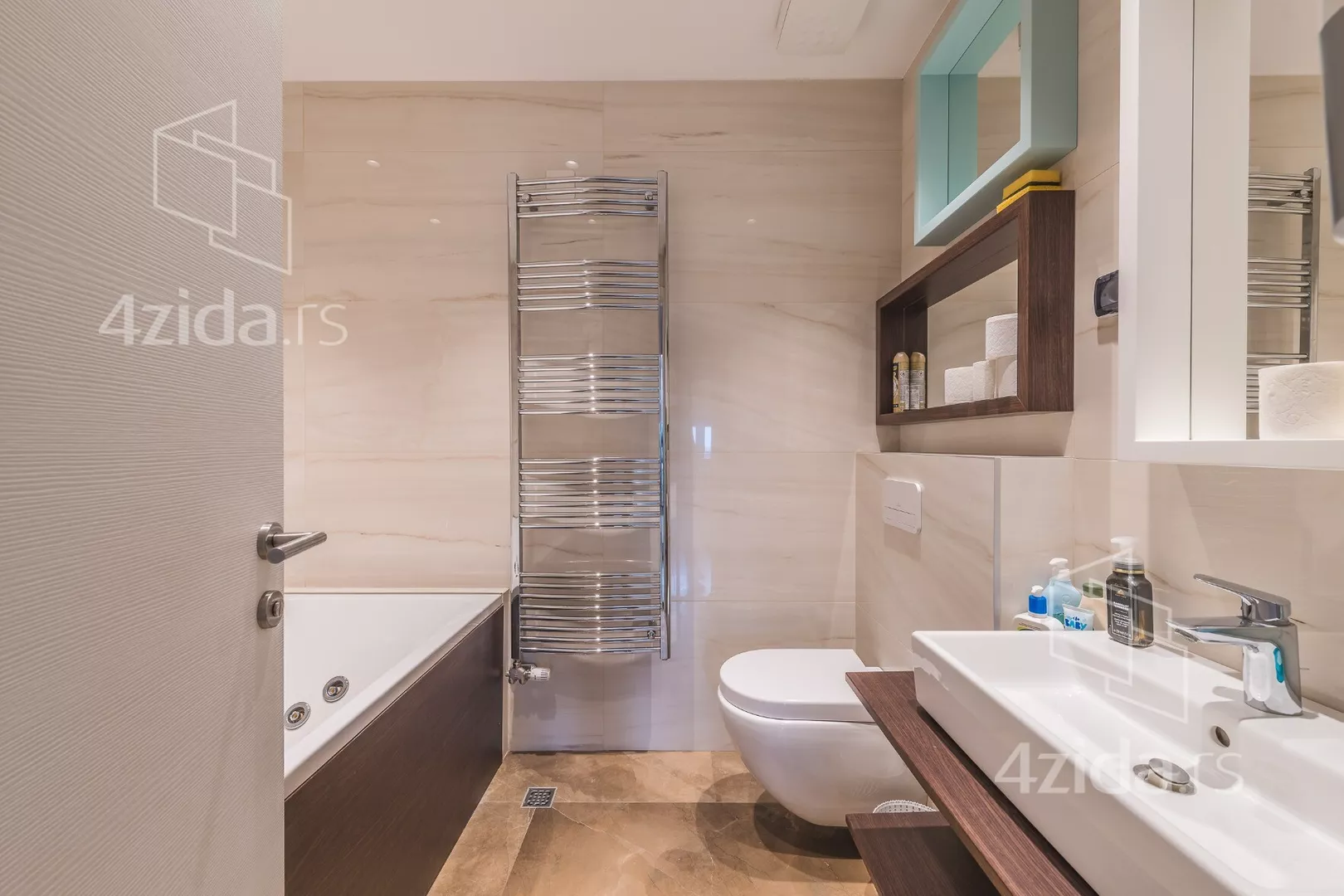 Četvorosoban stan | 4zida