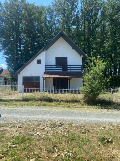 Gradske lokacije | 4zida.rs