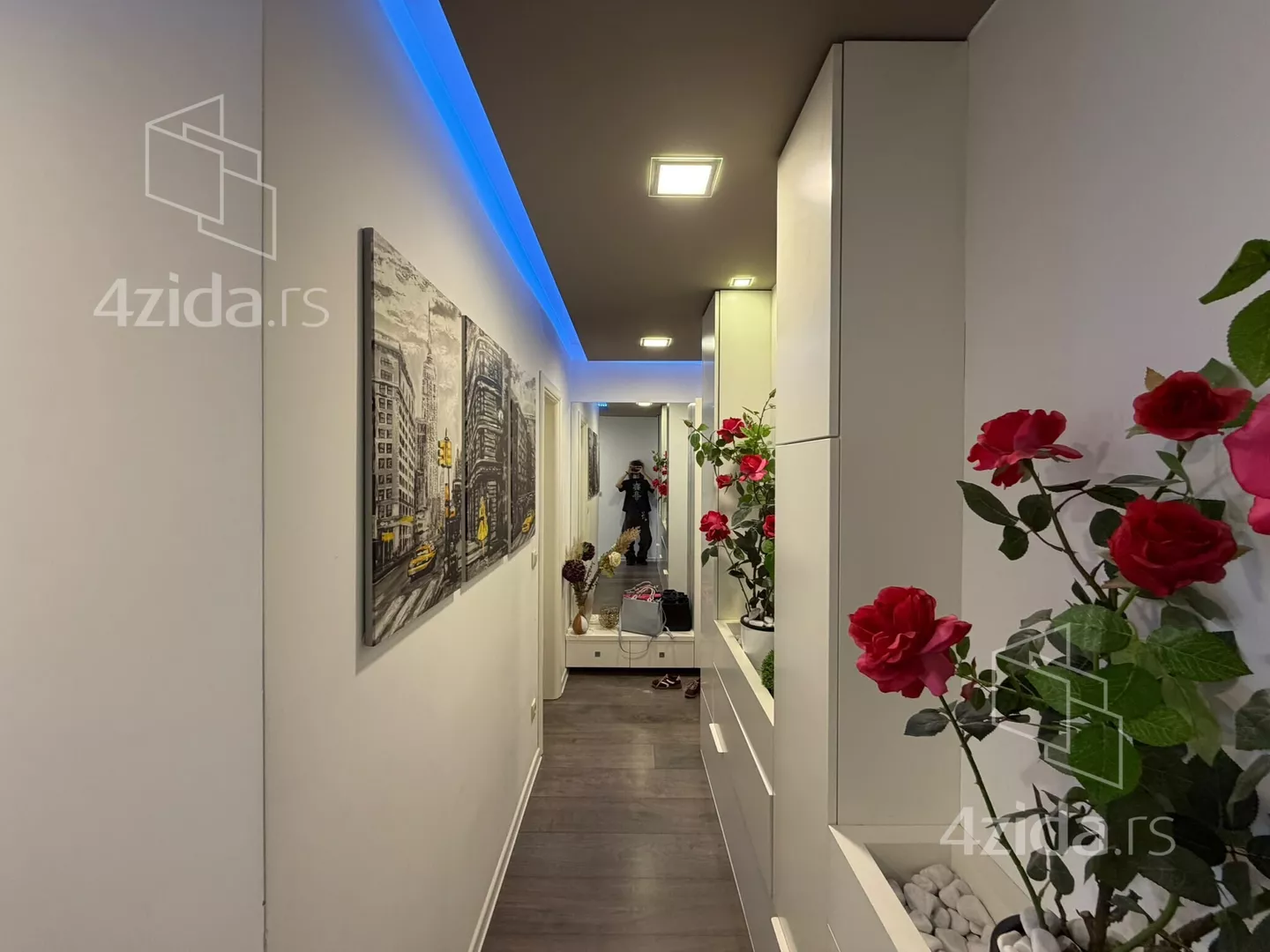 Troiposoban stan | 4zida