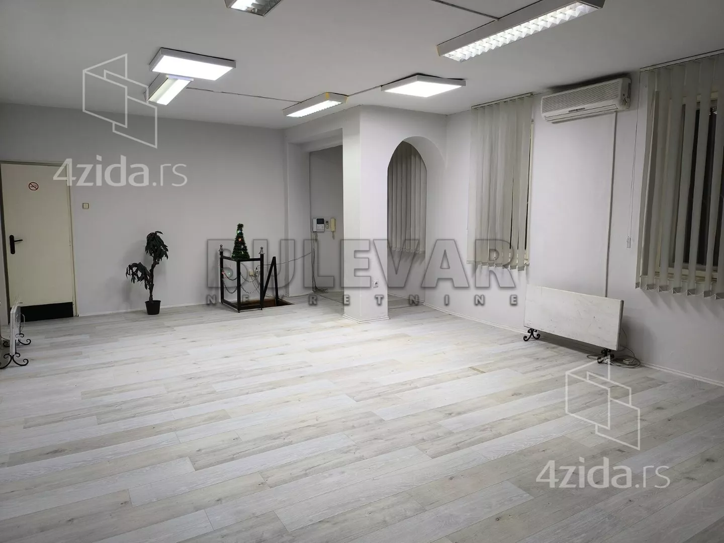 Lokal | 4zida