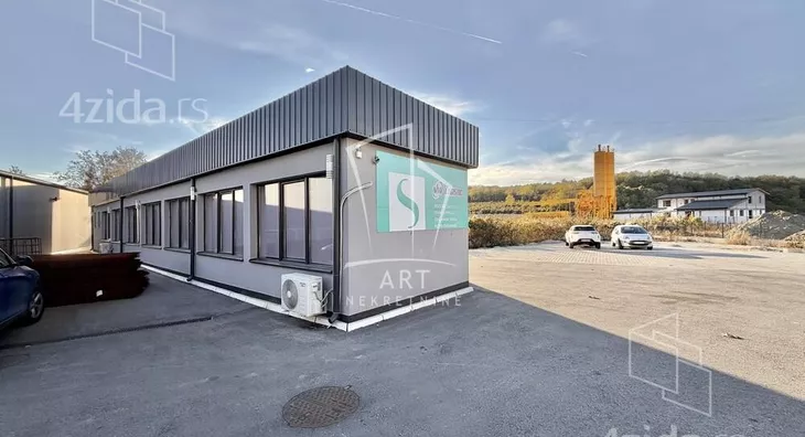 Poslovni prostor | 4zida