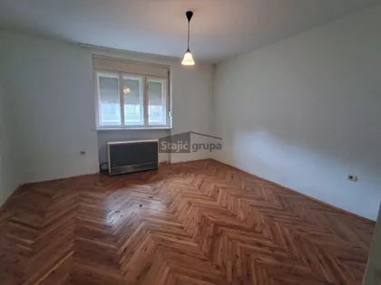 Cara Dušana | 4zida.rs