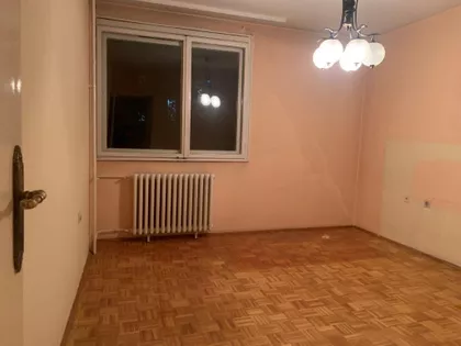 Marine Velickovic | 4zida.rs