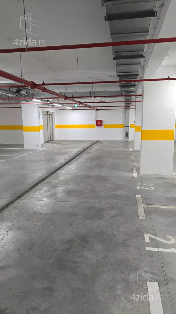 Garaža | 4zida