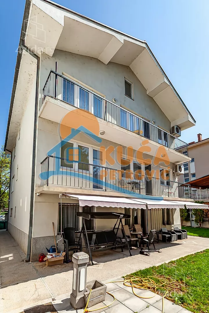 3-etažna kuća | 4zida