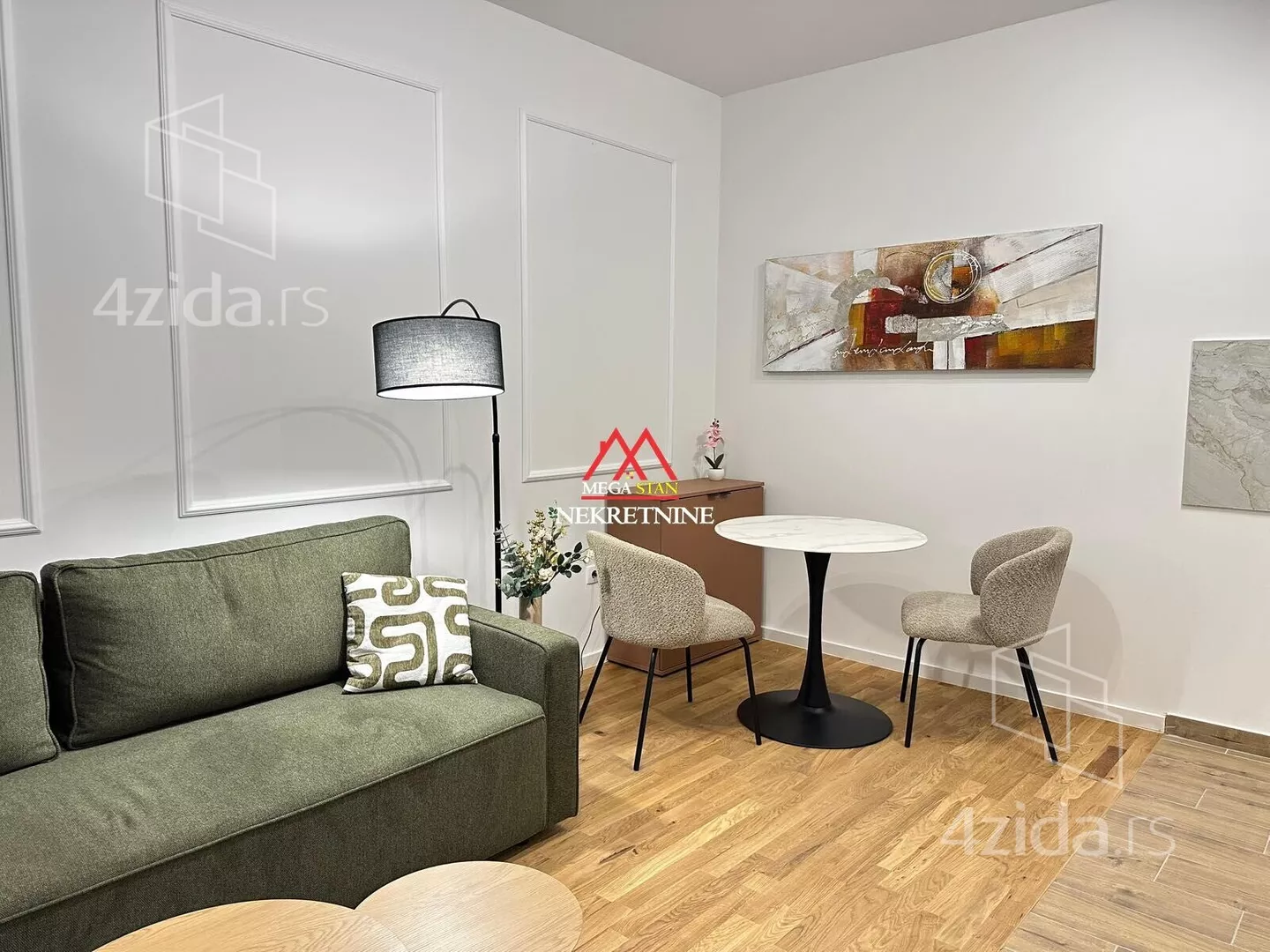 Jednoiposoban stan | 4zida