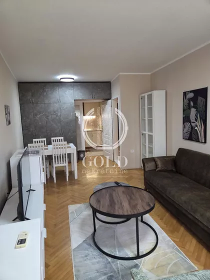 Braće Ribnikar | 4zida.rs