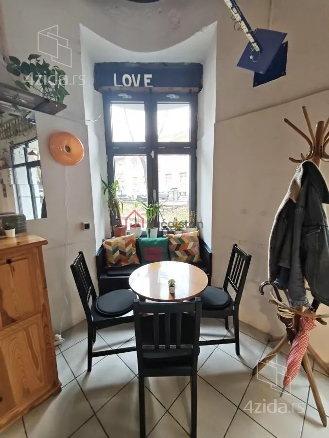 Ugostiteljski objekat | 4zida