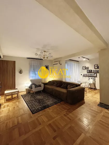 Gospodara Vučića | 4zida.rs