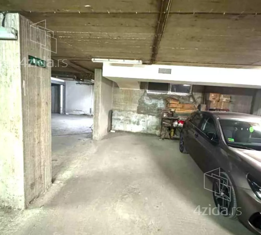 Garaža/Parking | 4zida