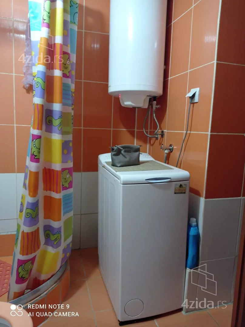 Petoiposoban stan | 4zida
