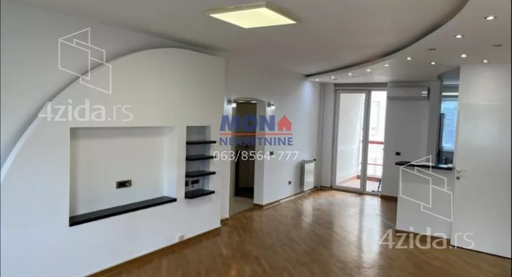 Šestosoban stan | 4zida