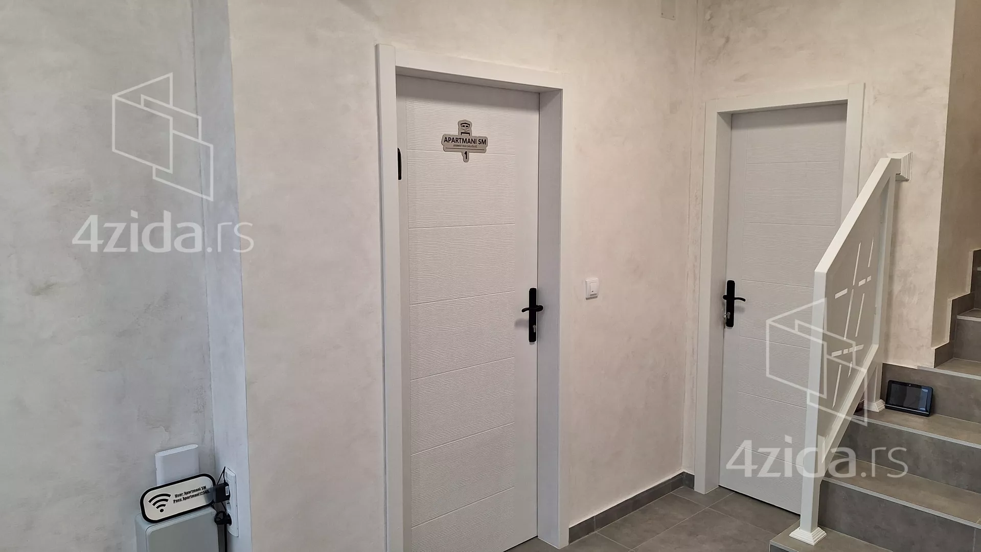 Poslovna zgrada | 4zida