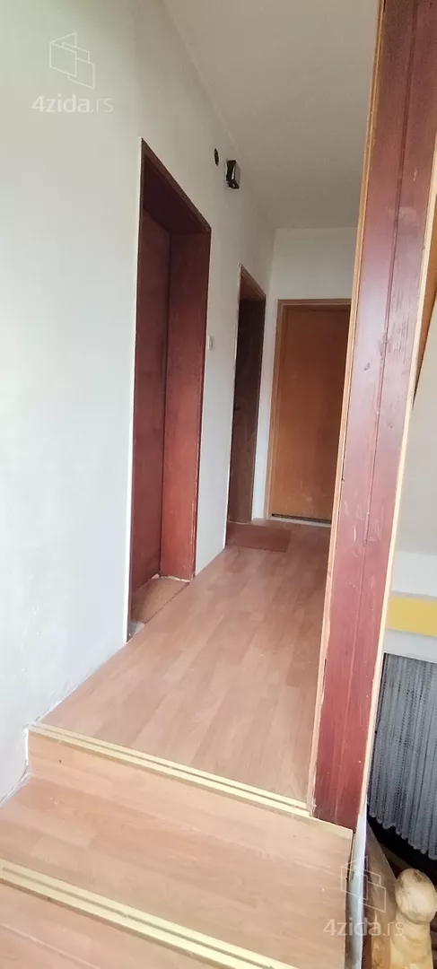 3-etažna kuća | 4zida
