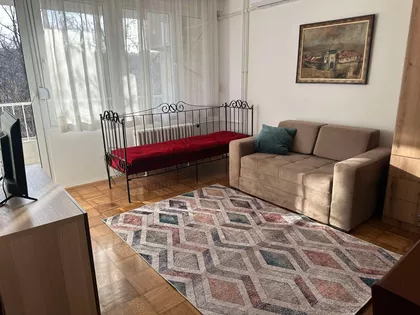 Ustanička | 4zida.rs