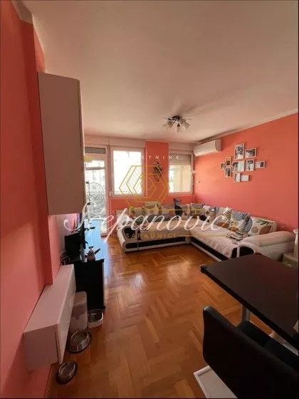 Bulevar Patrijarha Pavla (Somborski Bulevar) | 4zida.rs