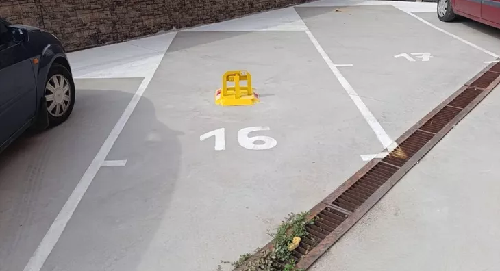 Parking | 4zida