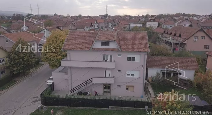 3-etažna kuća | 4zida