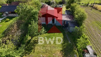 Svetih Vrača | 4zida.rs
