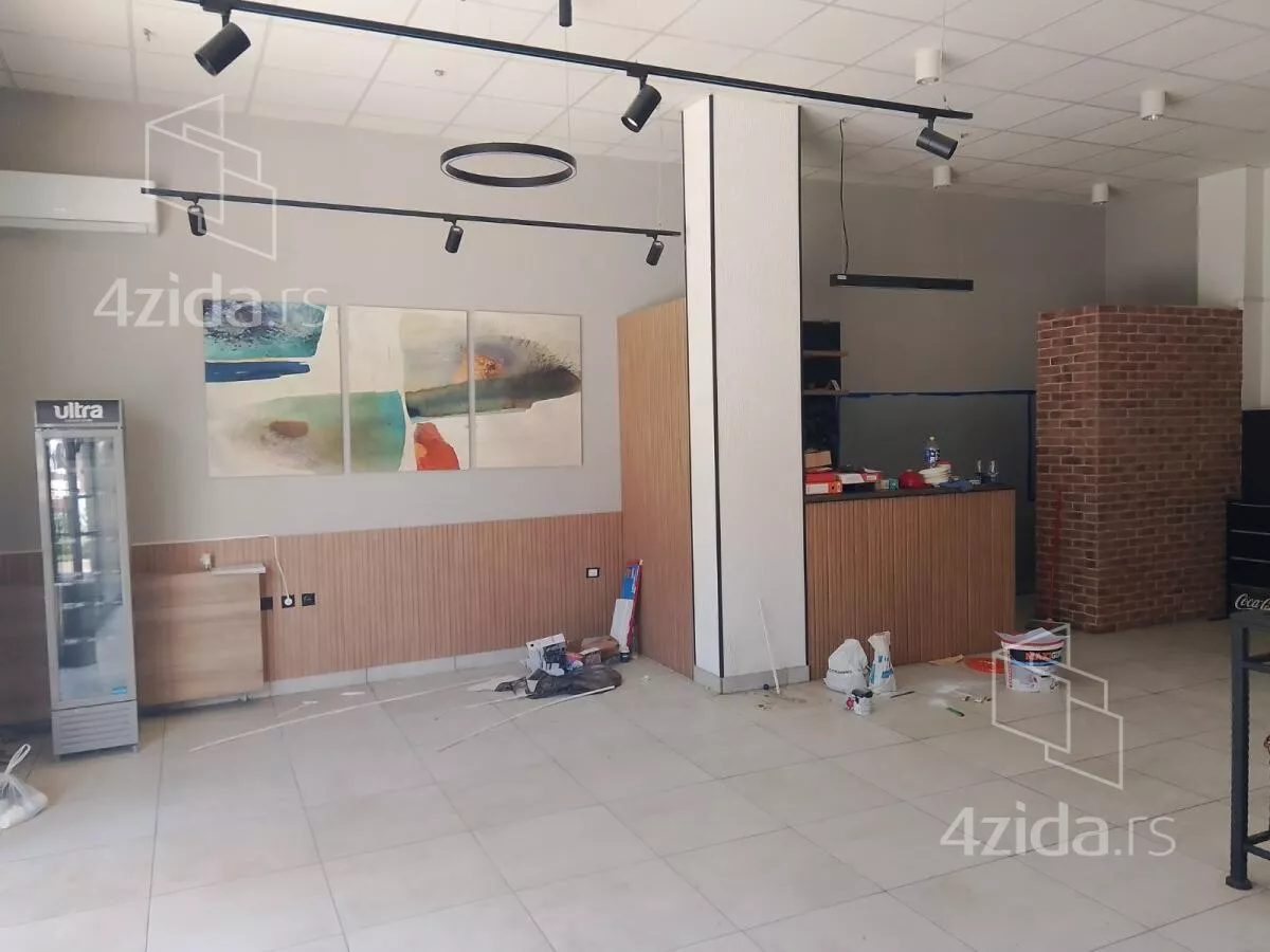 Lokal | 4zida