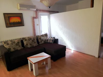 Milana Uzelca | 4zida.rs