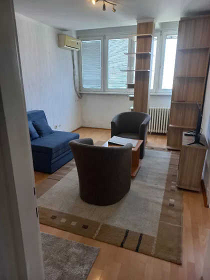 Pariske Komune 2 | 4zida.rs