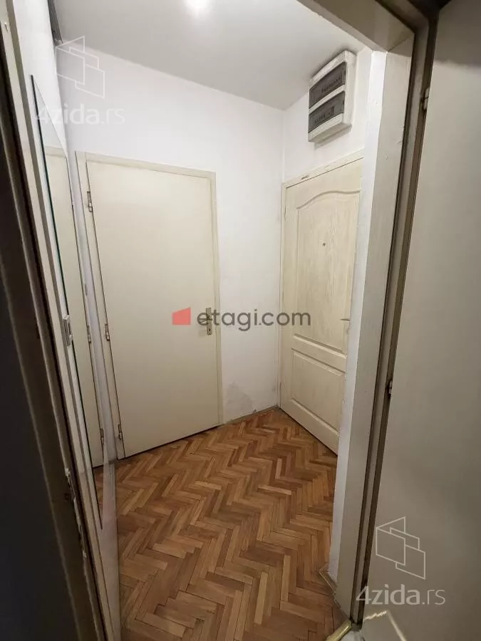Garsonjera | 4zida