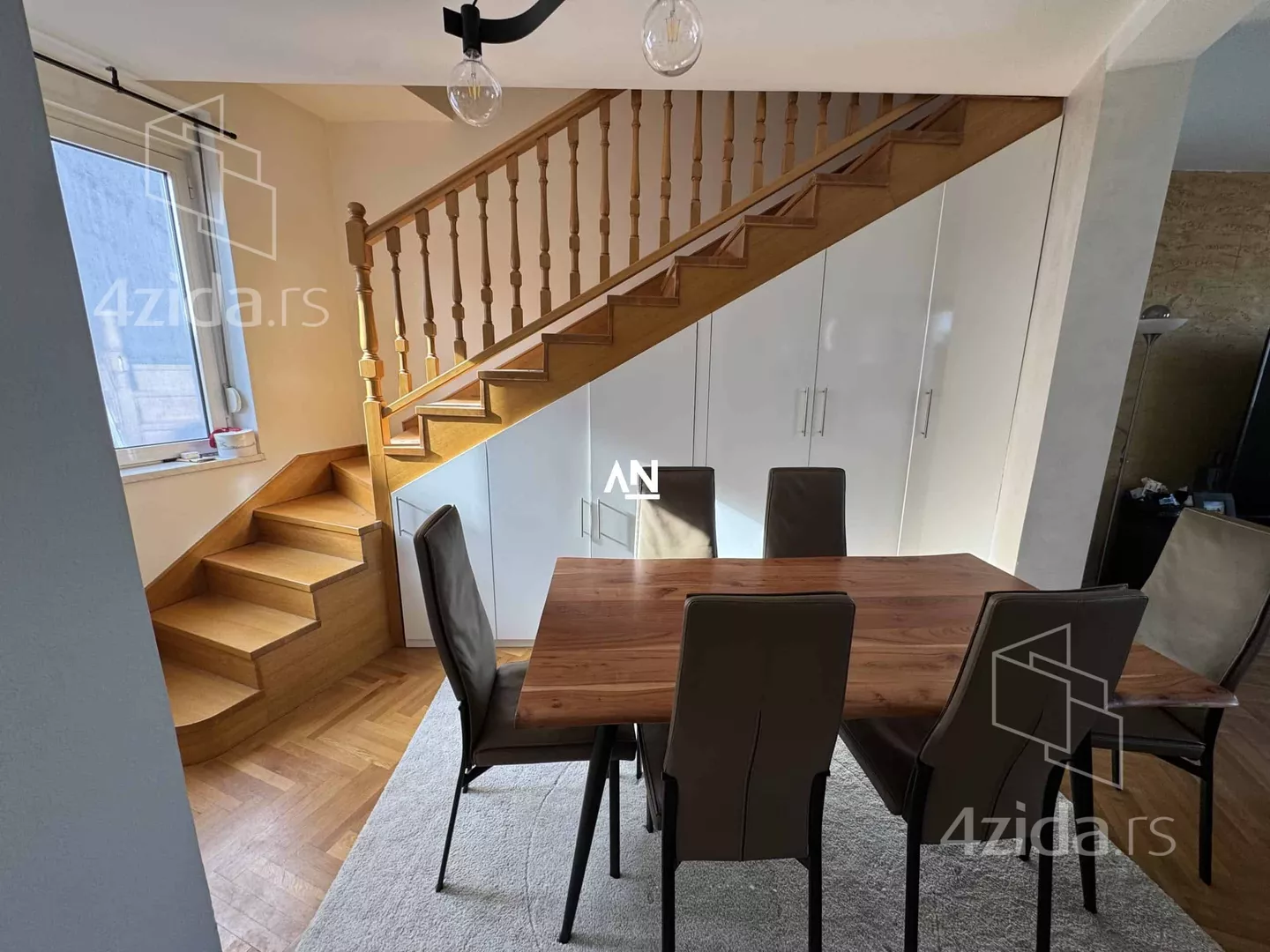 Petosoban stan | 4zida