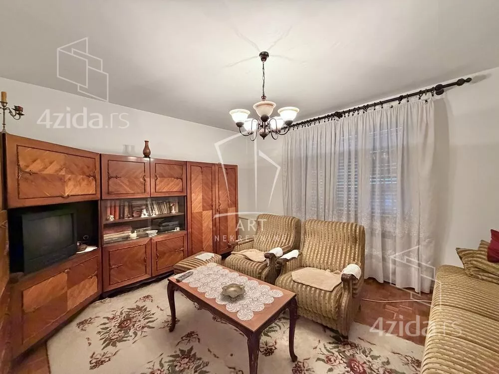 3-etažna kuća | 4zida