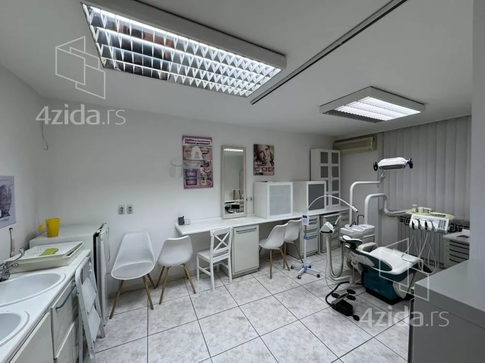 Poslovni prostor | 4zida