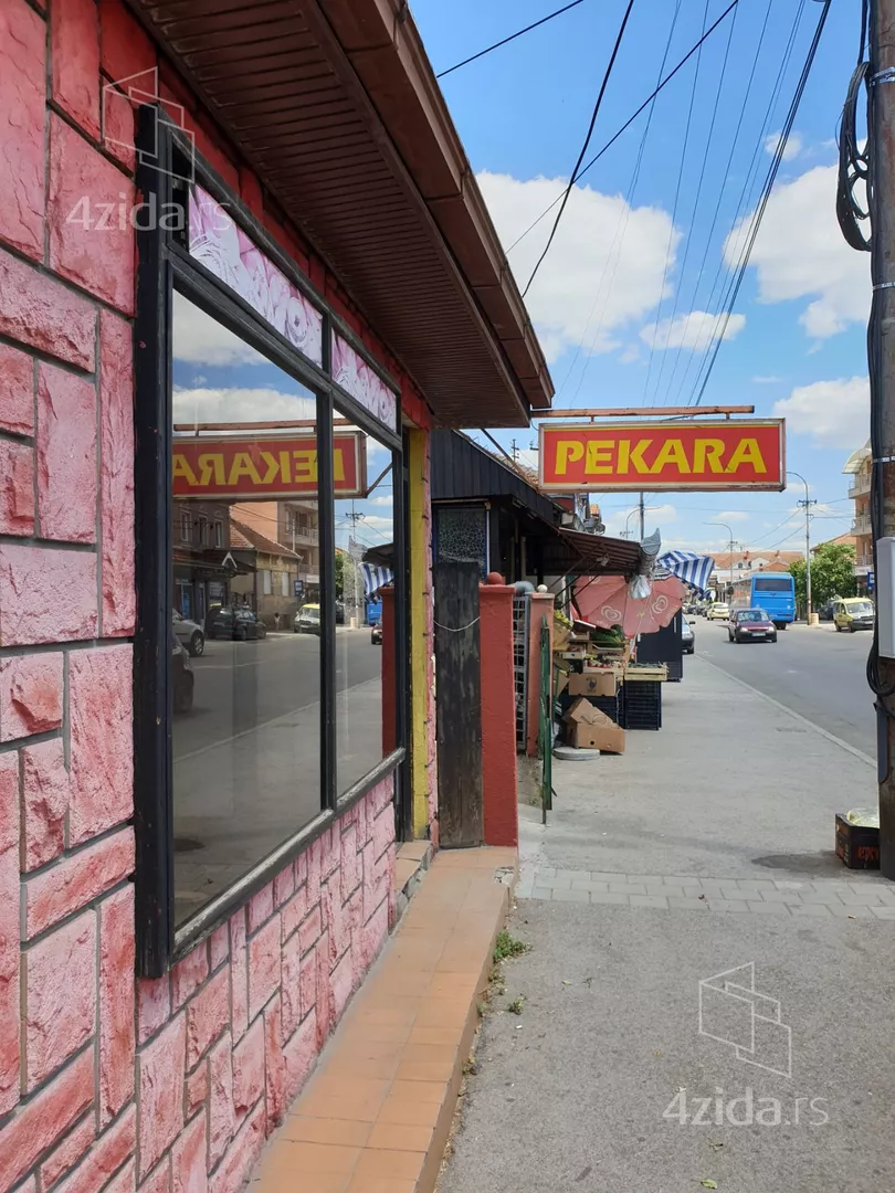 Lokal | 4zida