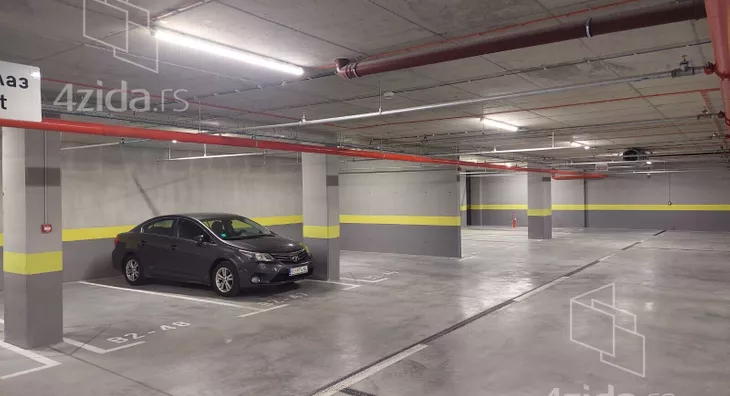 Parking | 4zida
