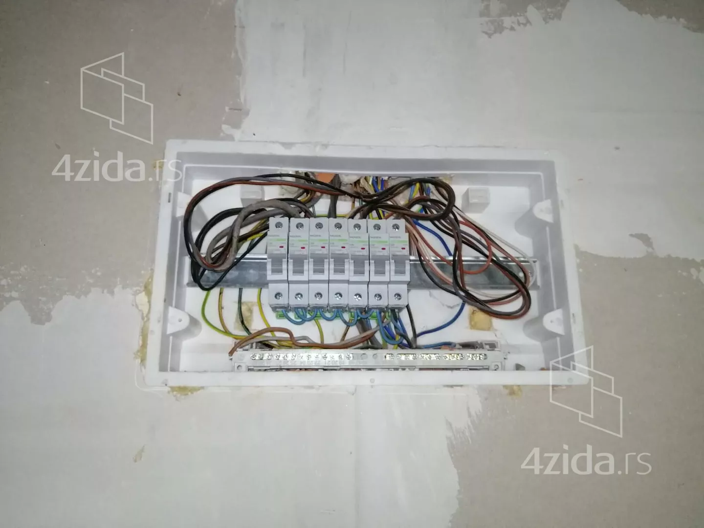 3-etažna kuća | 4zida